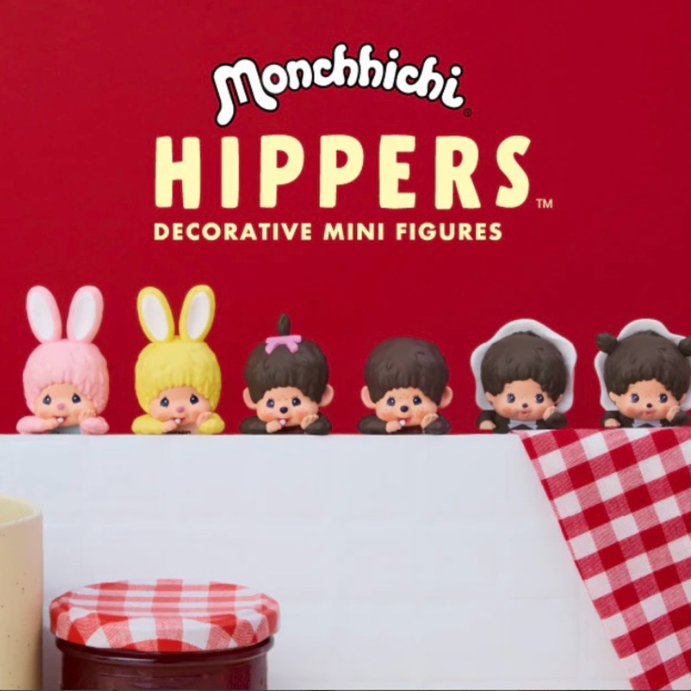NWT Monchhichi HIPPERS